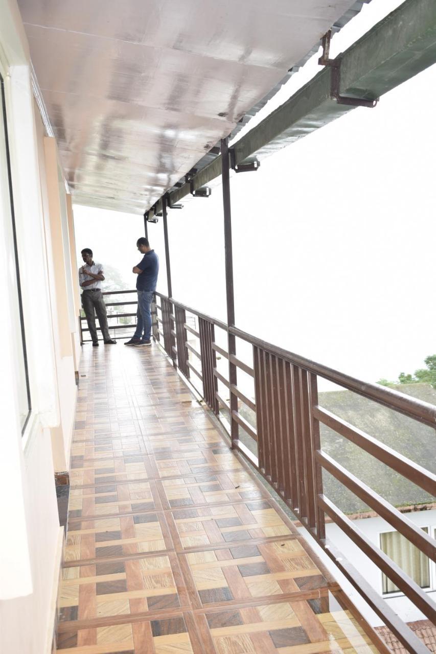 נייניטל Oyo 23298 Hotel Uttaranchal Inn מראה חיצוני תמונה