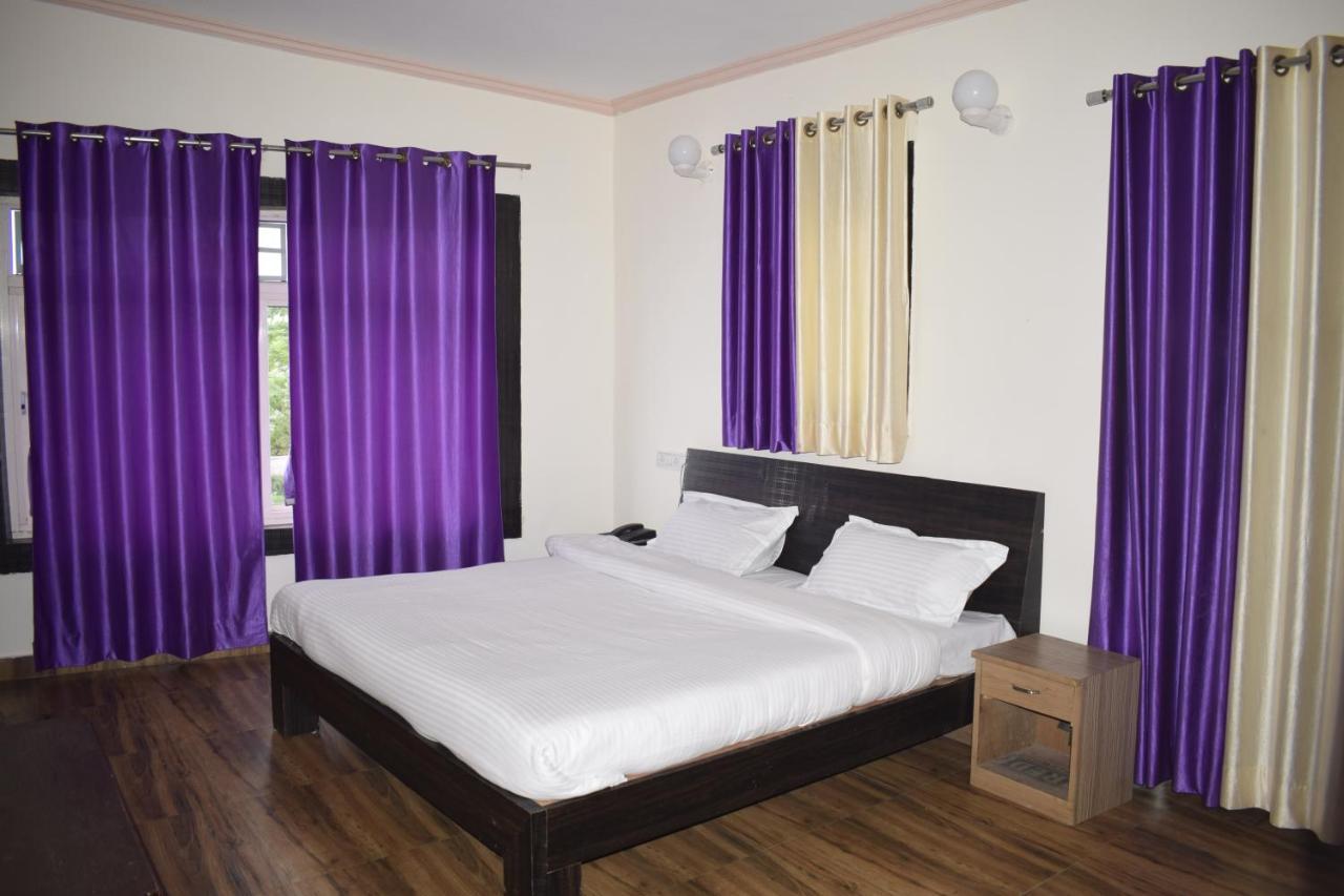 נייניטל Oyo 23298 Hotel Uttaranchal Inn מראה חיצוני תמונה
